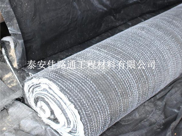 膨潤土防水毯:環(huán)保工程的綠色先鋒 膨潤土防水毯:環(huán)保工程的綠色先鋒