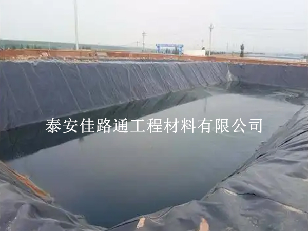 養(yǎng)殖防滲膜：守護水體健康的四大優(yōu)勢功能