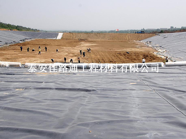 防滲土工膜的耐溫性能：堅韌守護，四季無憂