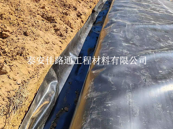 水產(chǎn)養(yǎng)殖防滲膜施工前自檢工作技巧 水產(chǎn)養(yǎng)殖防滲膜施工前自檢工作技巧